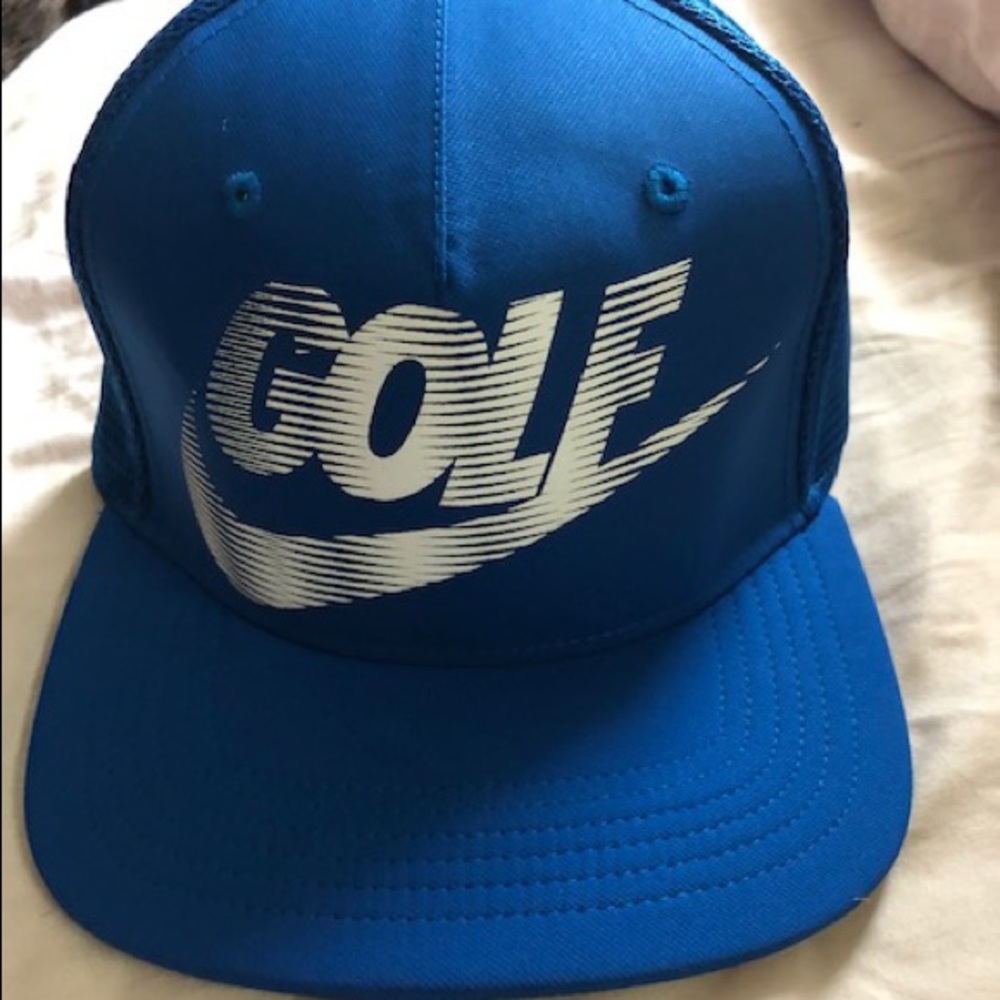 *NEW* Nike golf kids trucker hat